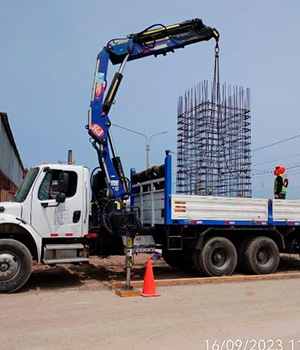 Grúas articuladas equipadas para la minería y construcción